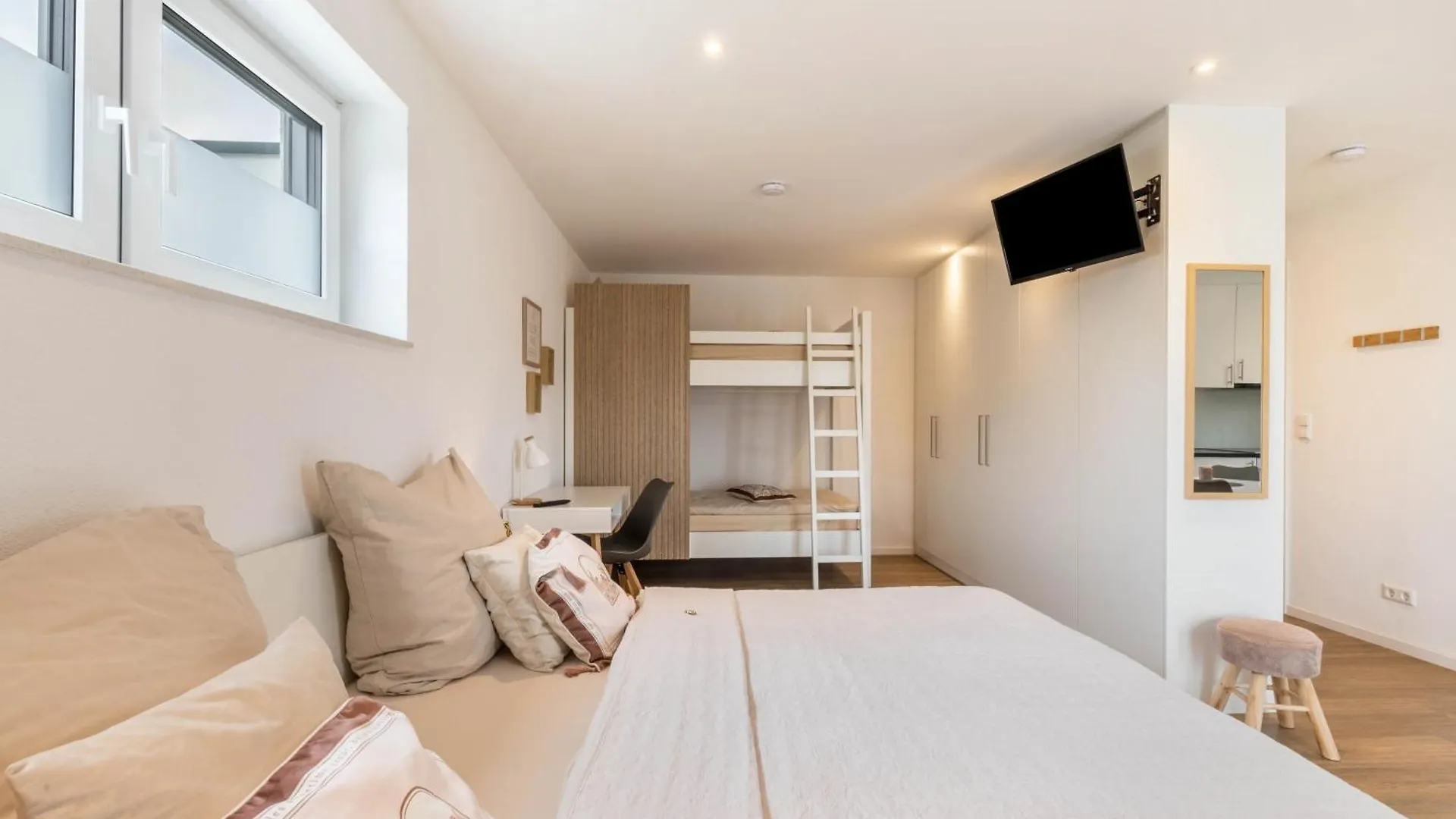 Studio 2 Parkside Apartments Guenzburg
